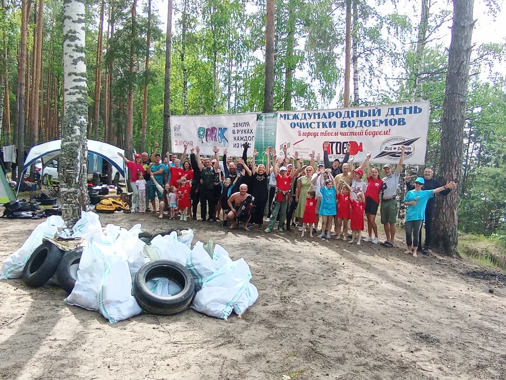 Волонтеры «ОМК Экометалл» очистили дно Улыбышевских карьеров 